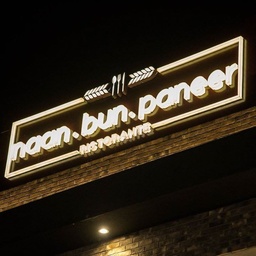 Naan Bun Paneer