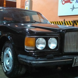 Automobiles 2000