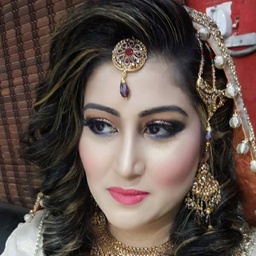 Hina Azfar Signature Salon by Nikkis Salons