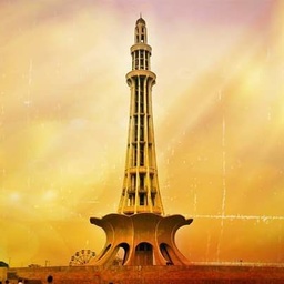 LAHORE NiGHT LiFE