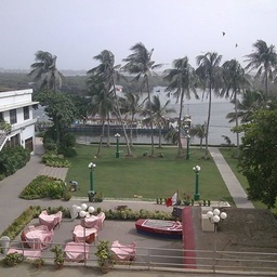 Beach Luxury Hotel Karachi
