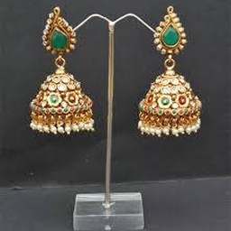 Jewellery and cosmetics online shopping