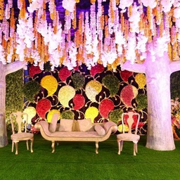 Mezzi Food & Caterers