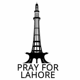 LAHORE NiGHT LiFE
