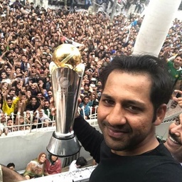 Tape Ball Cricket in Karachi