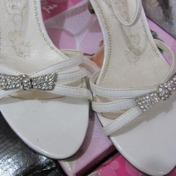 Pay less Shoes & Bags