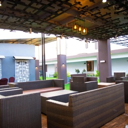 Hotel Crown INN