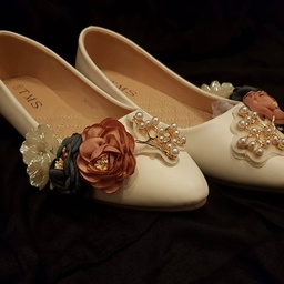 Juniors metro shoes